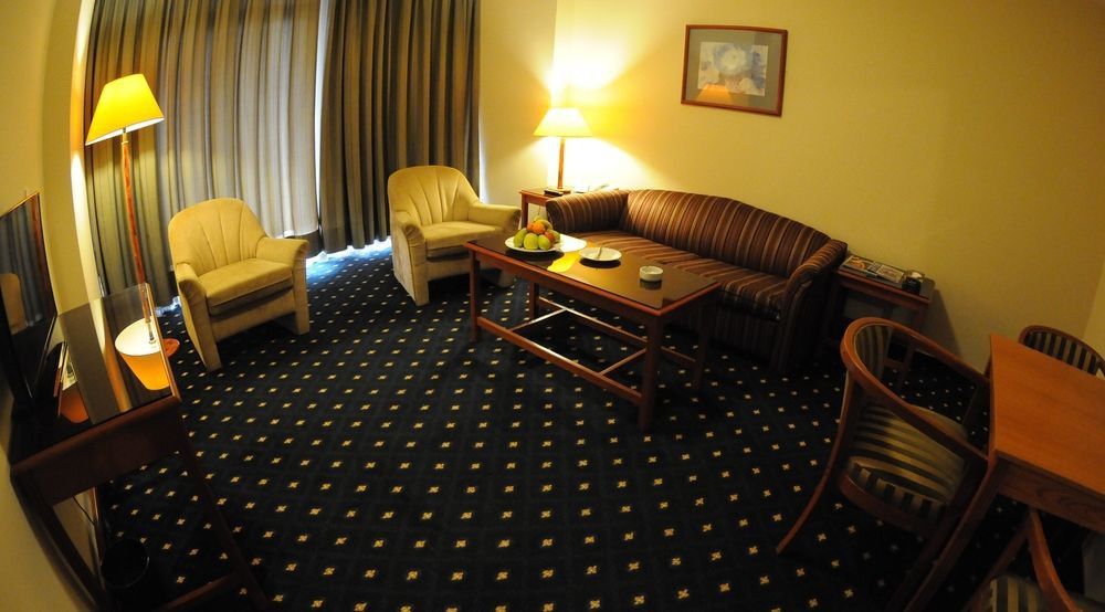 Coral Beirut Al Hamra Hotel Luaran gambar