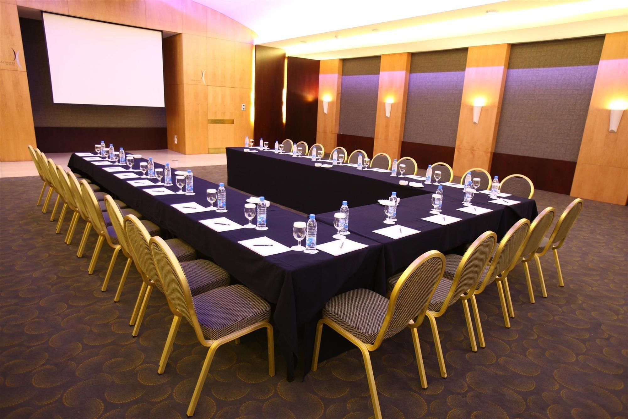 Coral Beirut Al Hamra Hotel Luaran gambar