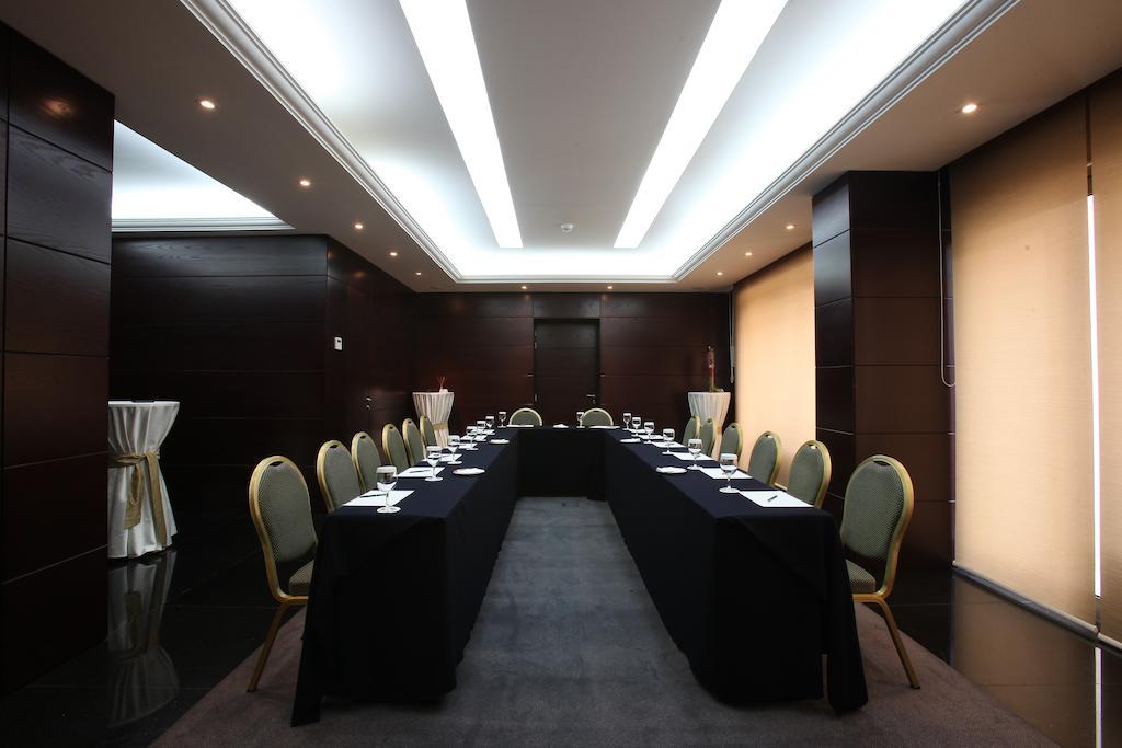Coral Beirut Al Hamra Hotel Luaran gambar